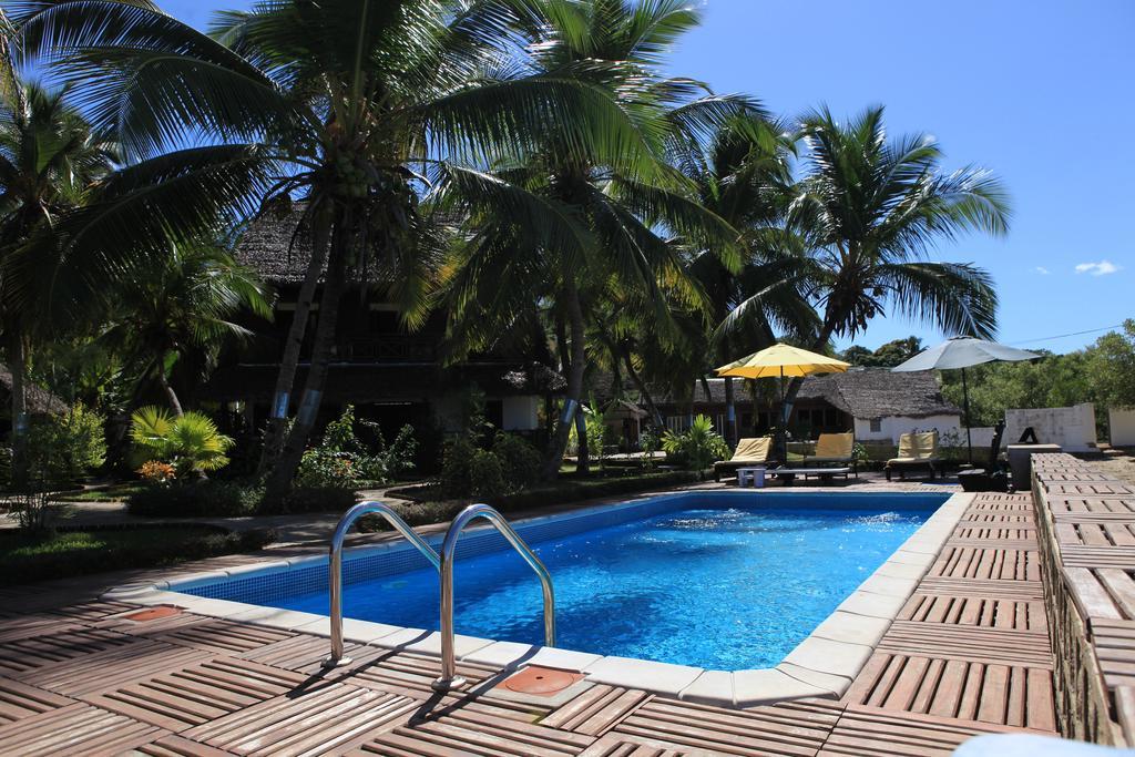Ylang Hotel Ambondrona  외부 사진