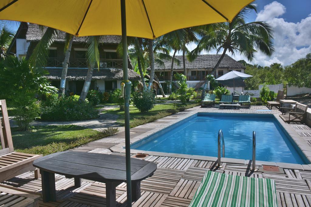 Ylang Hotel Ambondrona  외부 사진